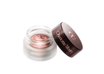 Meilleures offres Charlotte Tilbury Black Friday 2022: cadeaux gratuits, 40% de réduction sur les kits de beauté et plus