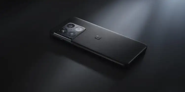 OnePlus 11 Tipped to Come in Glossy Green and Matte Black Colourways