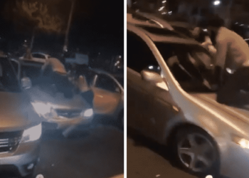 Un homme surprend sa femme infidèle en voiture avec un autre homme... ça dégénère !