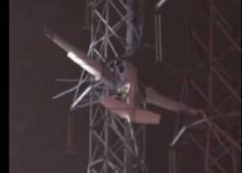 etats-unis avion crash ligne haute tension