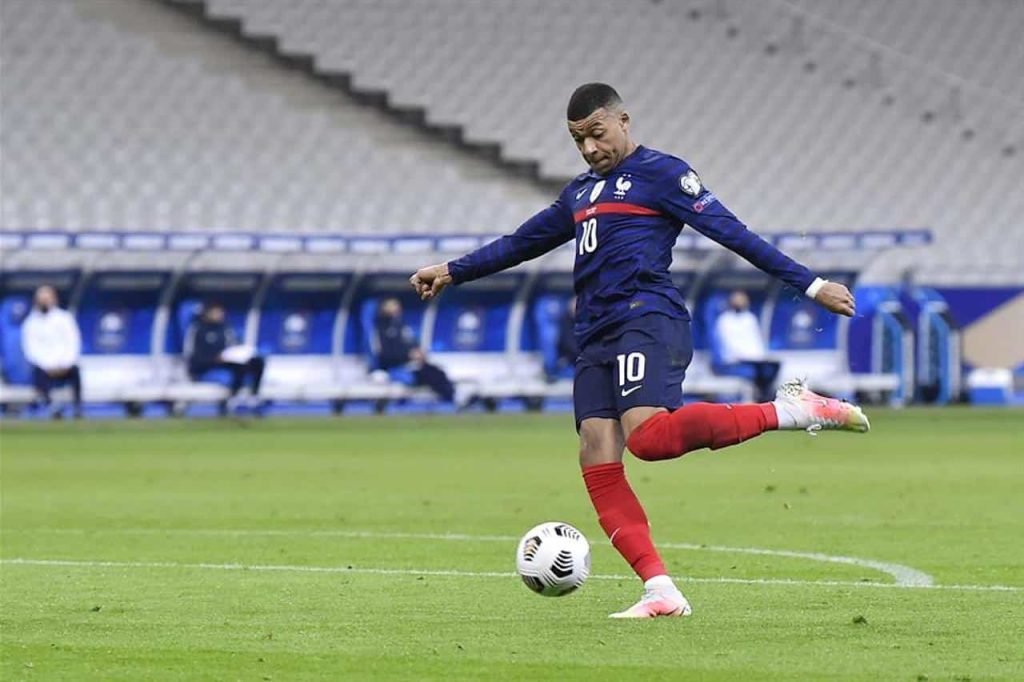 Mauvaise nouvelle pour les Bleus kylian mbappe