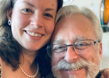 Ils prennent mon mari pour grand-père à cause de notre différence d'âge