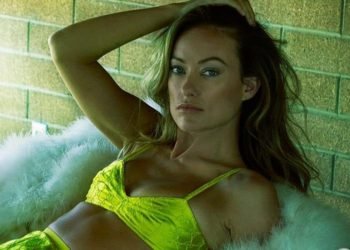 Avec sa robe transparente, l'ex de Harry Styles compte bien lui faire regretter !