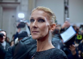 quel est le syndrome de l'homme raide qui touche la star ?