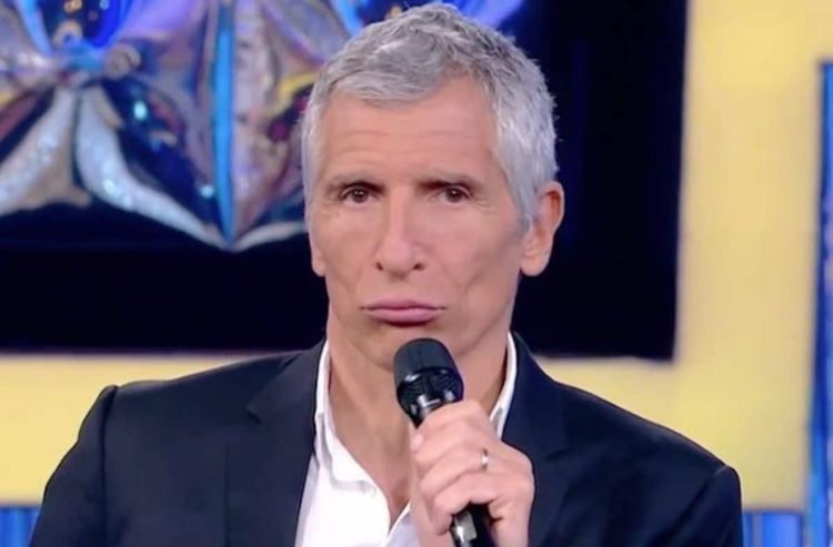 Nagui panique sur le plateau et insulte tout le monde (vidéo) – Thebuzzly