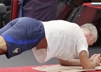 A 54 ans, Didier Deschamps dévoile sa routine sportive et il s'y tient même au Qatar !