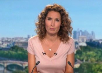 elle annonce soudain son départ en direct