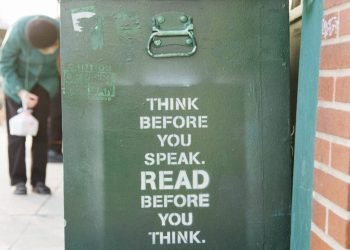 En cette saison des fêtes, voici comment vous pouvez manger ensemble, rire ensemble et discuter doucement de politique ensemble