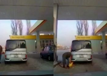 Un homme met le feu à sa voiture dans une station-service (vidéo)