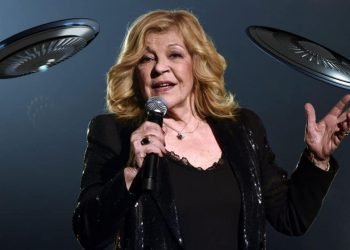 Cette star raconte sa rencontre avec un OVNI !