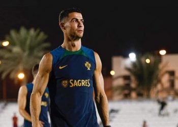 ce géant du football européen qui lui fait les yeux doux !