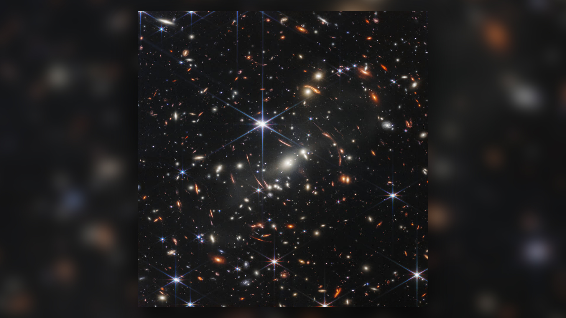 Connue sous le nom de premier champ profond de Webb, cette image de l'amas de galaxies SMACS 0723 est l'image infrarouge la plus profonde et la plus nette de l'univers lointain à ce jour.