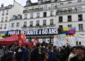 vers un "conflit social majeur" en janvier, selon les syndicats