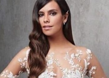 Cette robe de mariée est très spéciale...