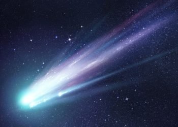 Éruption massive d'une comète volcanique glacée détectée dans le système solaire