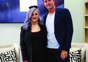 Kelly Osbourne parle de son régime de grossesse, élimine le sucre et rétablit son humeur