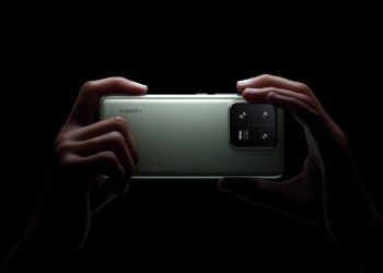 Xiaomi 13 Pro Promo Video Teases Durable Build, Leica-Branded Rear Camera Setup