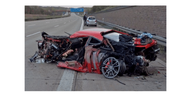 Les 40 pires accidents de voiture de luxe ! – Thebuzzly