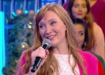 Nagui ouvertement frappé à la télé par un jeune candidat (vidéo)