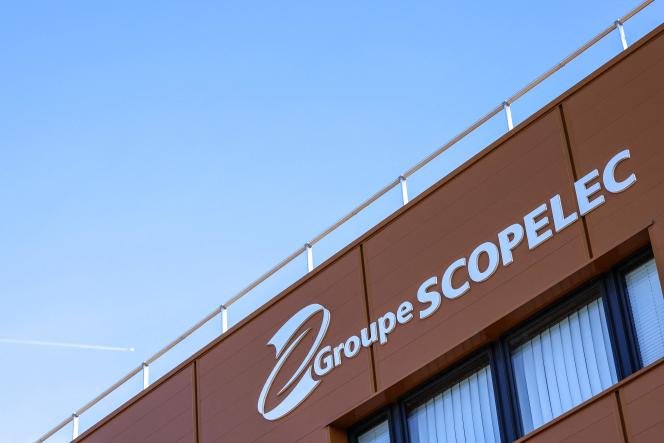 Le logo de l'entreprise Scopelec, sur la façade de ses bureaux, à Saint-Orens-de-Gameville (Haute-Garonne), le 19 septembre 2022.