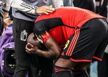 Un joueur rate un penalty, sa fille s'évanouit dans les tribunes