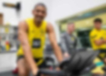 Après avoir combattu un cancer des testicules, ce célèbre footballeur a repris l'entraînement !