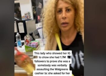 Afida Turner complètement hystérique ? Elle s