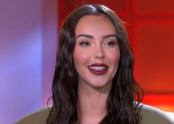 Nabilla est en extase avec cette chanteuse française (vidéo)