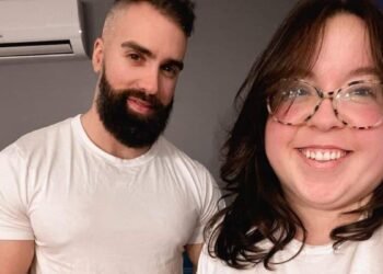 Considérée comme trop grosse pour être la femme d'un homme musclé, elle répond de la meilleure des manières