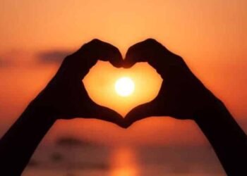 Découvrez les quatre signes astrologiques les plus fidèles en amour