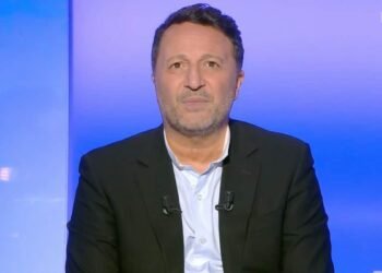 arthur detail physique accusee chirurgie