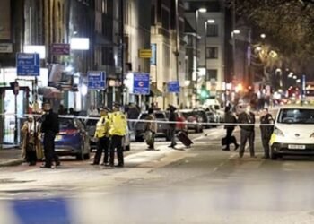 eglise coup de feu londres