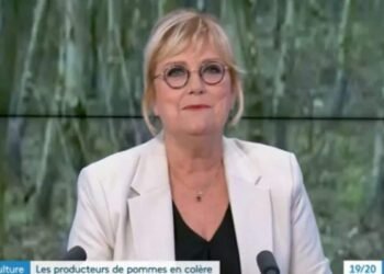 le journaliste donne des nouvelles