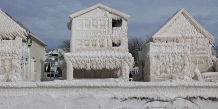 ville de glace canada