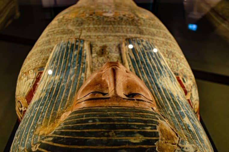 sarcophage égypte objet rare usa