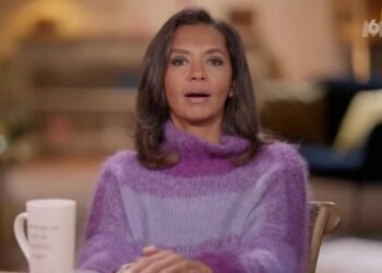 Karine Le Marchand se lâche dans L'amour est dans le pré (vidéo)