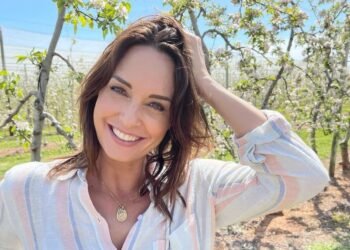 Julie Vignali met Thomas Sotto mal à l'aise (vidéo)