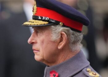 Le roi prend une décision radicale