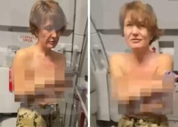 Une femme se déshabille en plein vol et mord un agent de bord