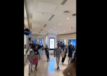 Centre commercial La Défense un suicide provoque un important mouvement de foule