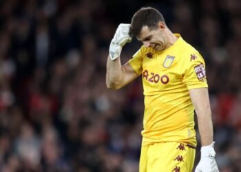 Le tristement célèbre gardien argentin Emiliano Martinez a été puni !