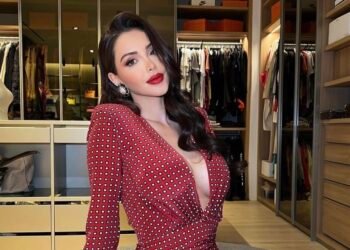 Nabilla passe un test de QI et surprend par le résultat