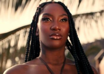 la dernière phrase du chanteur est tombée !