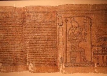 Découvrez des photos d'un papyrus du Livre des morts de 52 pieds de long incroyablement préservé de l'Égypte ancienne