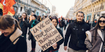 Les candidats se battent pour une formation en réparation de vélos – Thebuzzly