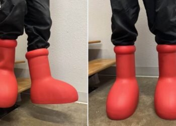 La marque MSCHF fait sensation sur les réseaux avec cette paire de chaussures improbable