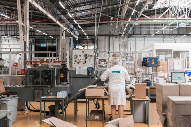 A l'intérieur de l'usine Bioseptyl, à Beauvais, le 13 juin 2017.