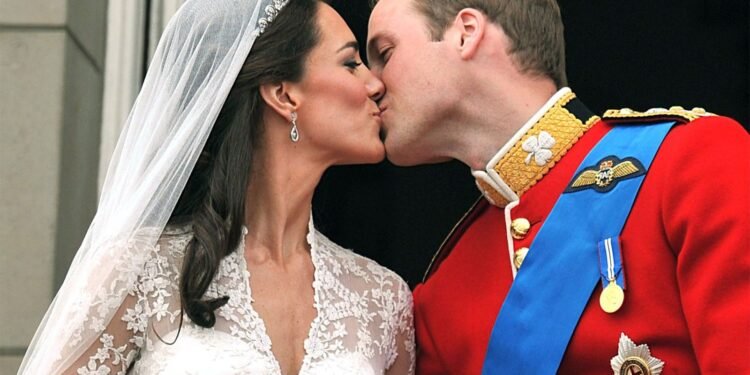 Prince William et Kate Middleton : une romance royale – Thebuzzly