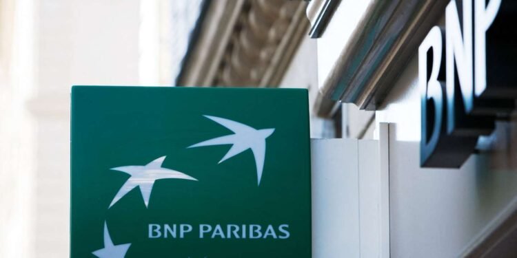 La banque BNP Paribas envisage de supprimer plus de 900 postes dans le crédit à la consommation – Thebuzzly