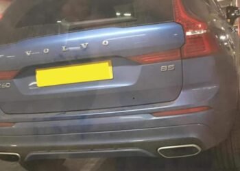 Un SUV se gare à deux places... la revanche de cet automobiliste est parfaitement savoureuse